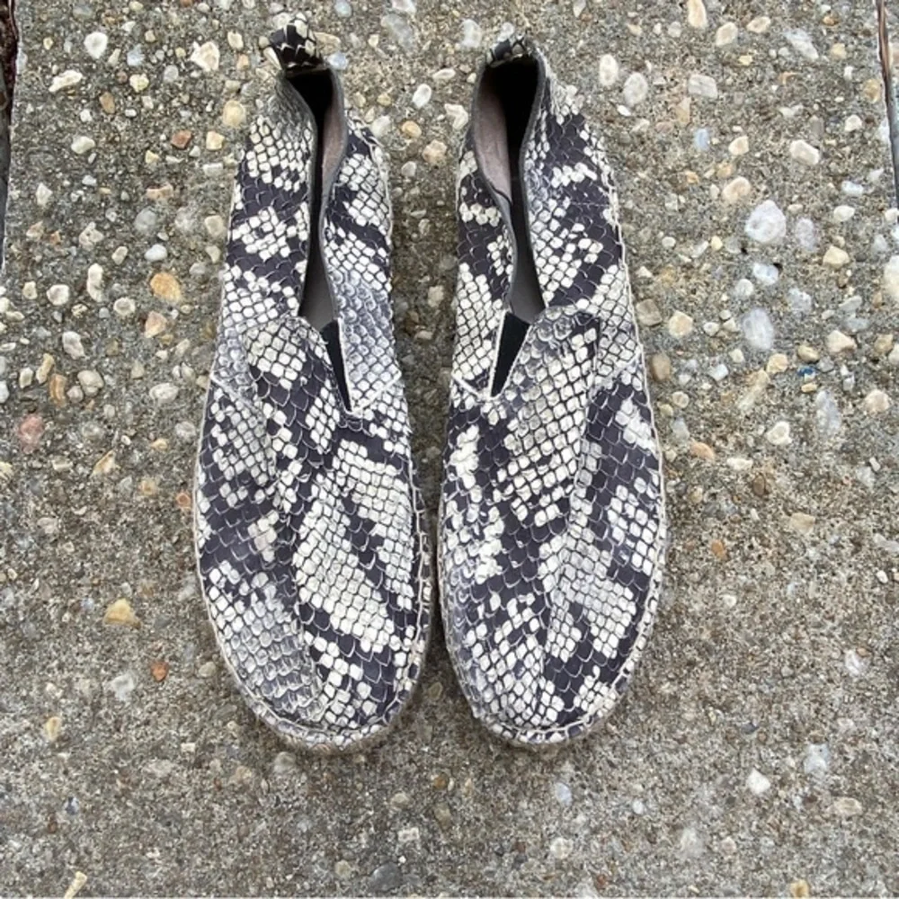 Vince python espadrilles